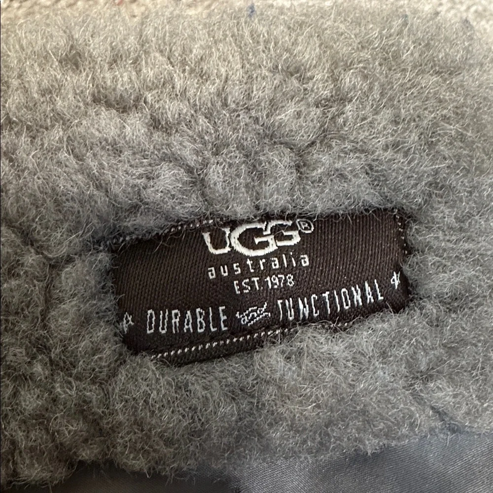 UGG Australia Sheepskin Gloves L-XL